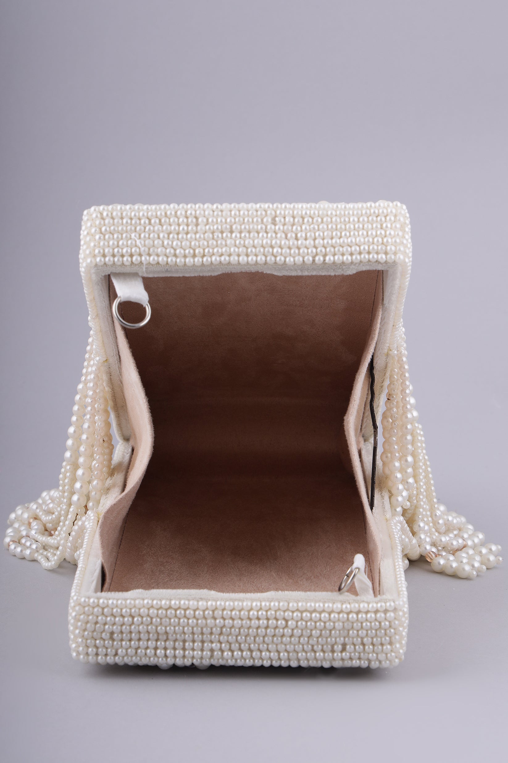 Amara pearl bag