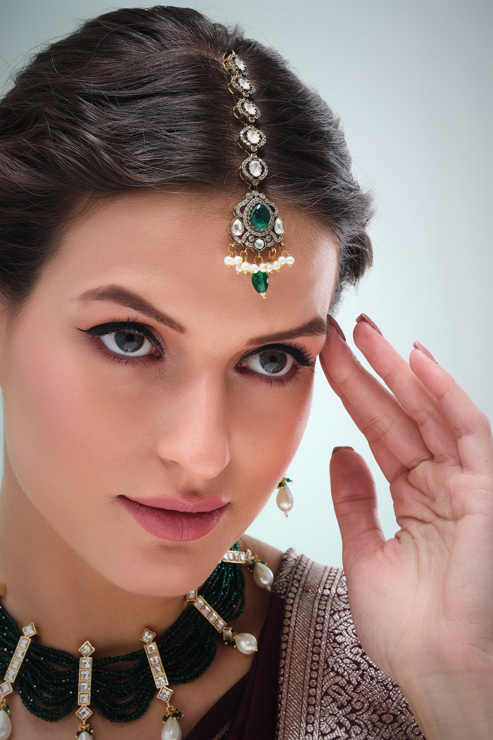 Ada moissanite kundan set