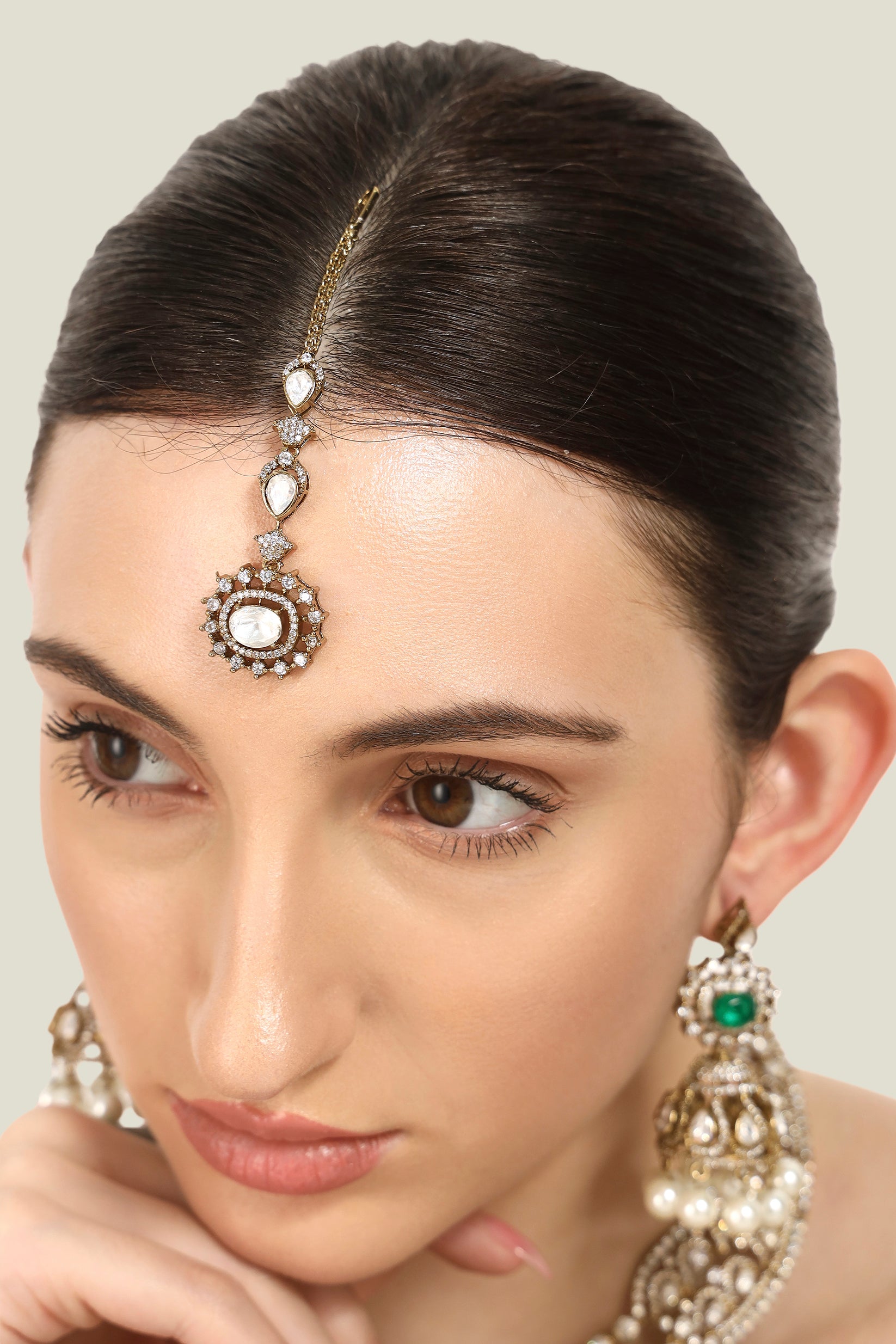 Glitz & Glamorous premium Kundan set with tika