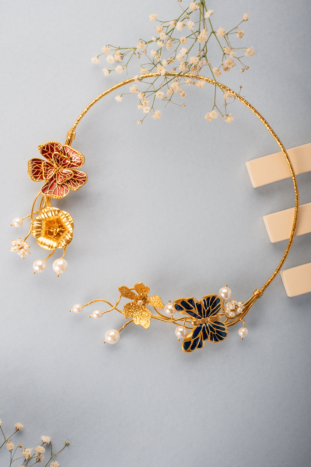 Metamorphic Wings Hasli /collar necklace with boundless spirit earrings