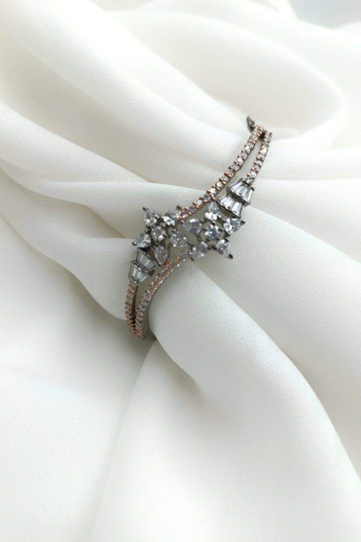 Swapna Sleek Openable Statement bracelet