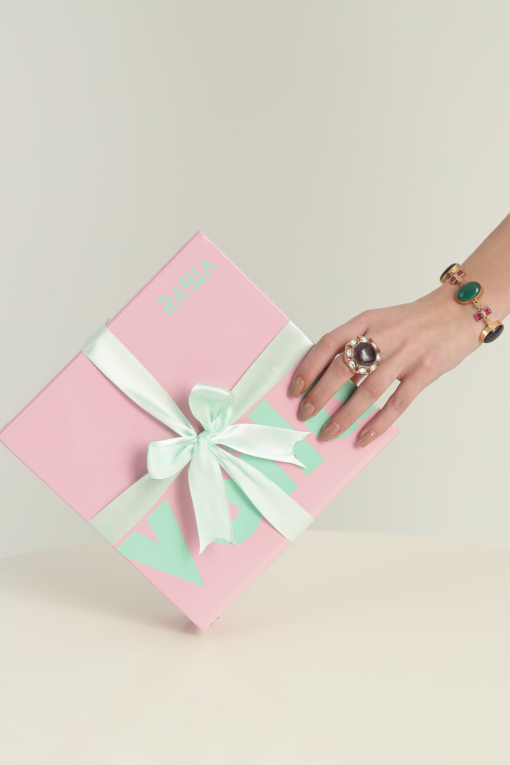 Sheen combo set with matching bracelet
