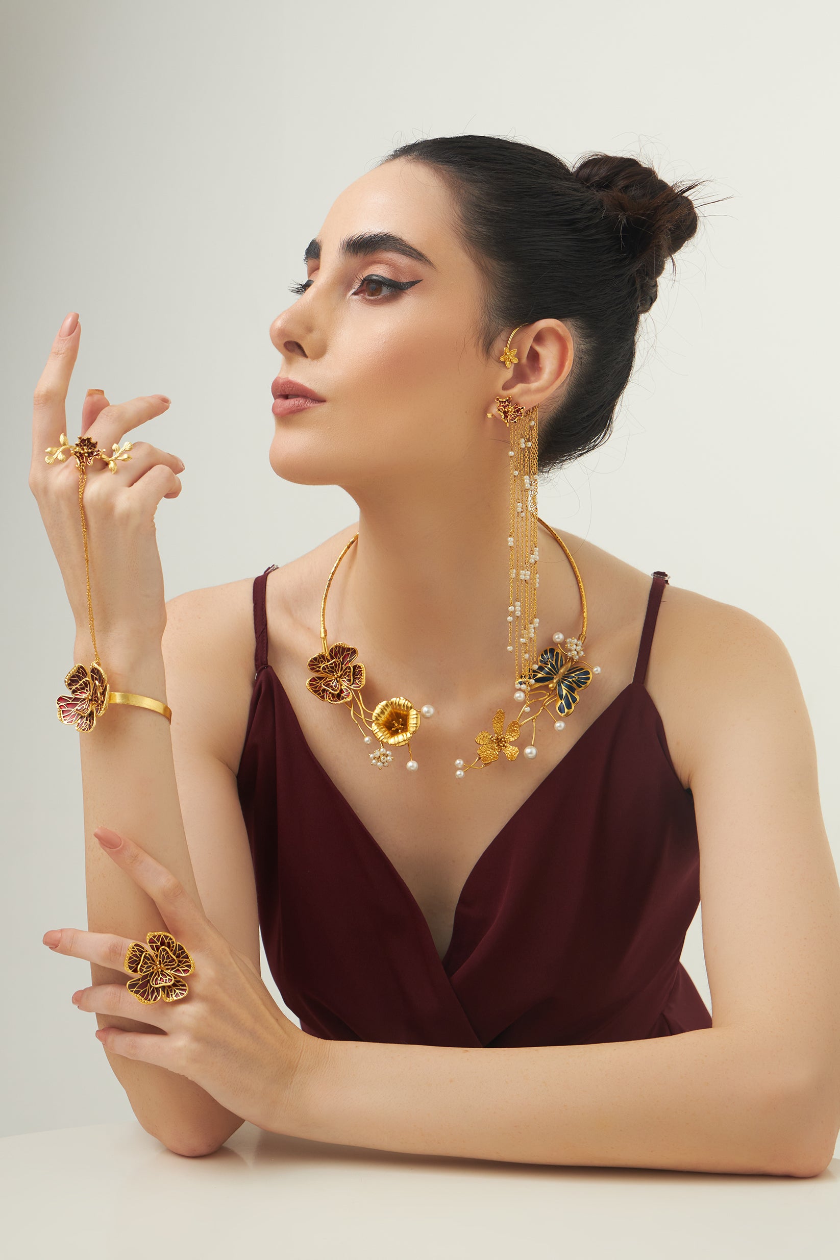 Metamorphic Wings Hasli /collar necklace with boundless spirit earrings