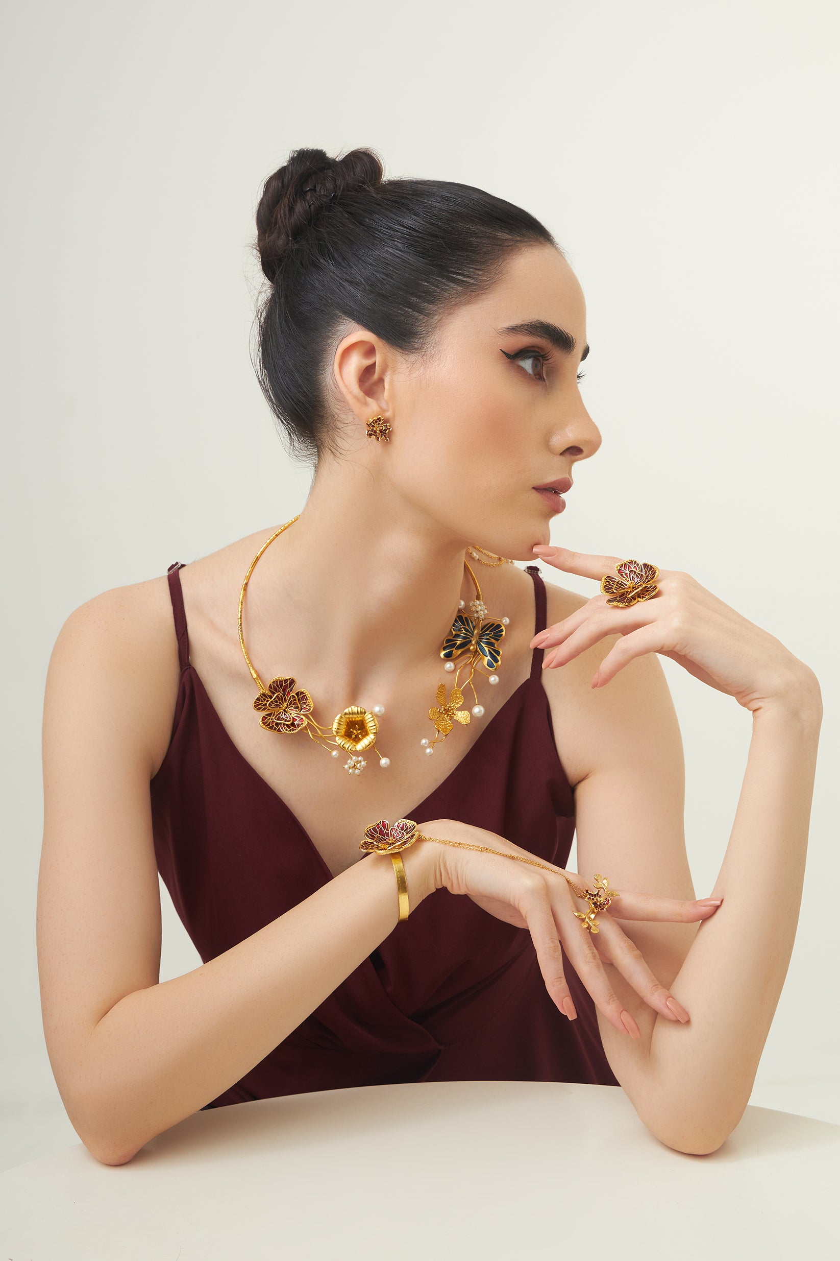 Metamorphic Wings Hasli /collar necklace with boundless spirit earrings