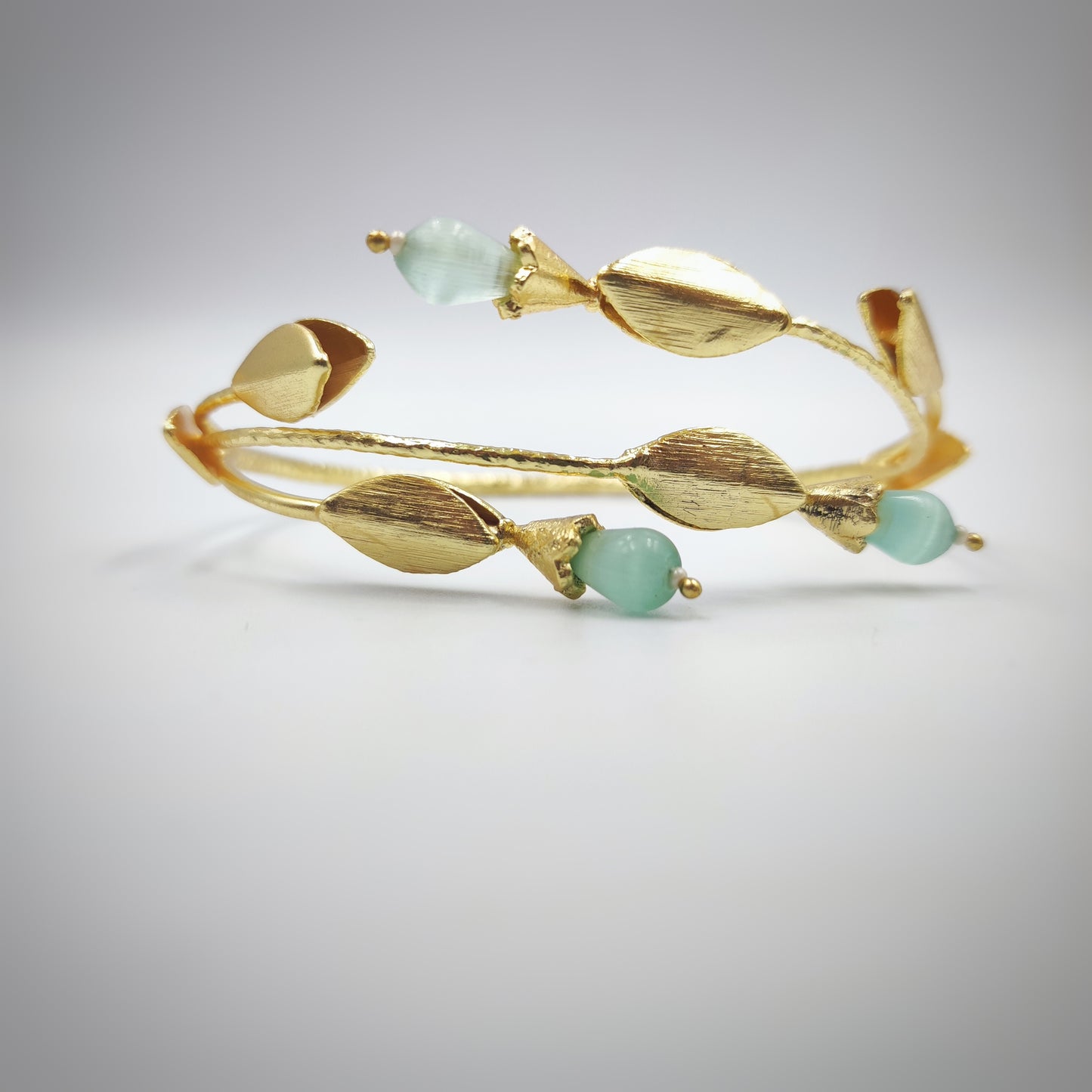 Inaaya Mint openable Bracelet