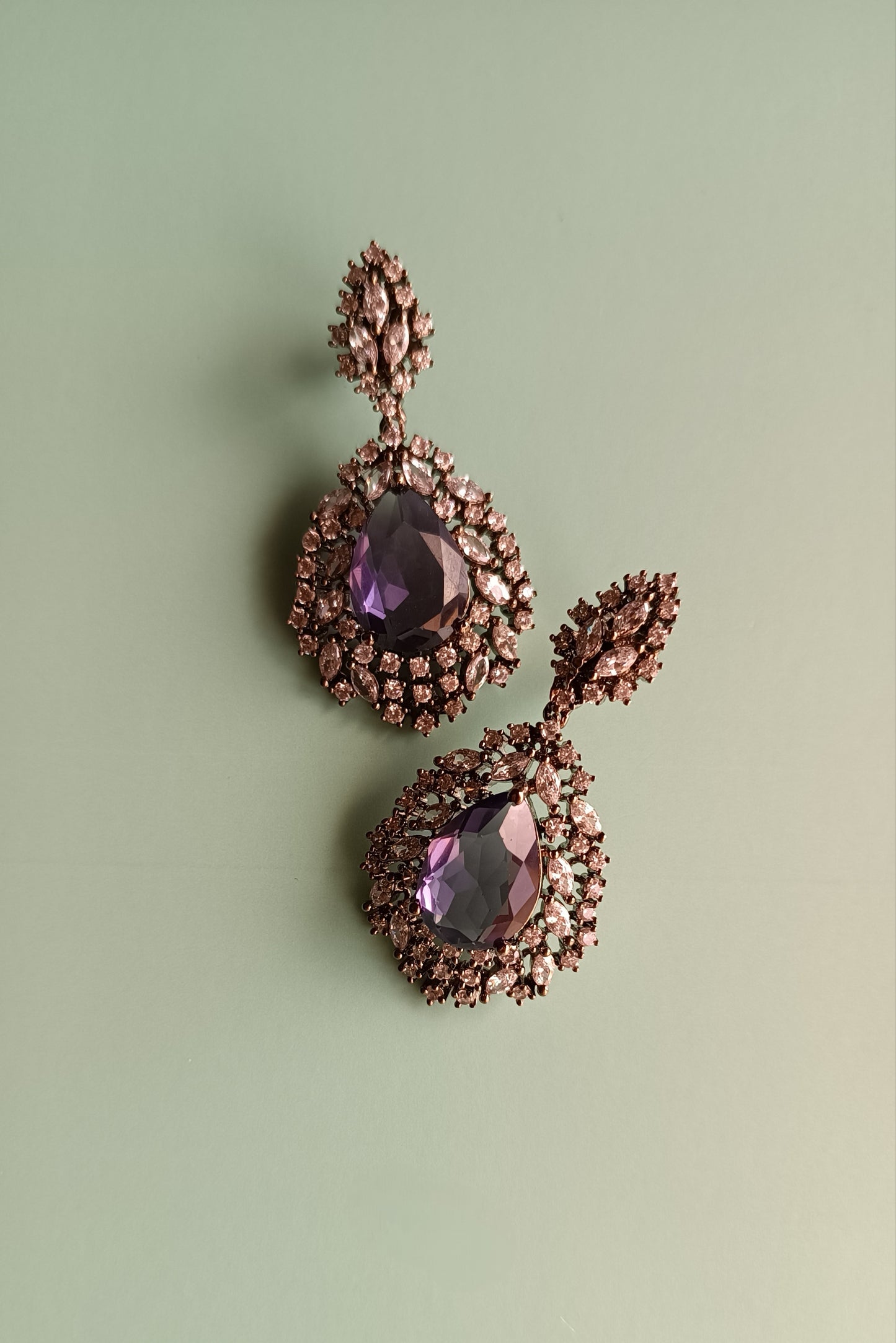 Nua statement Earrings