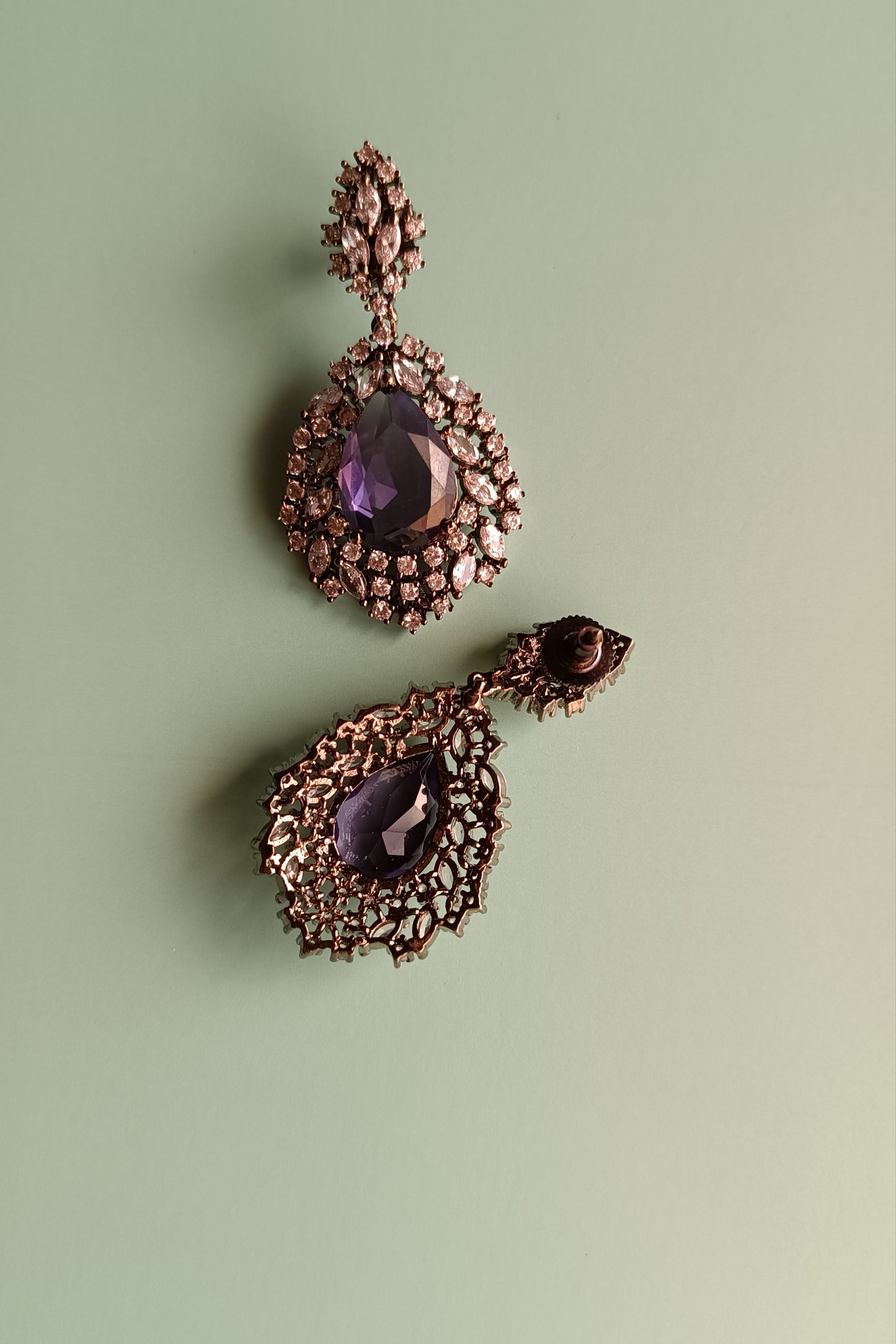 Nua statement Earrings