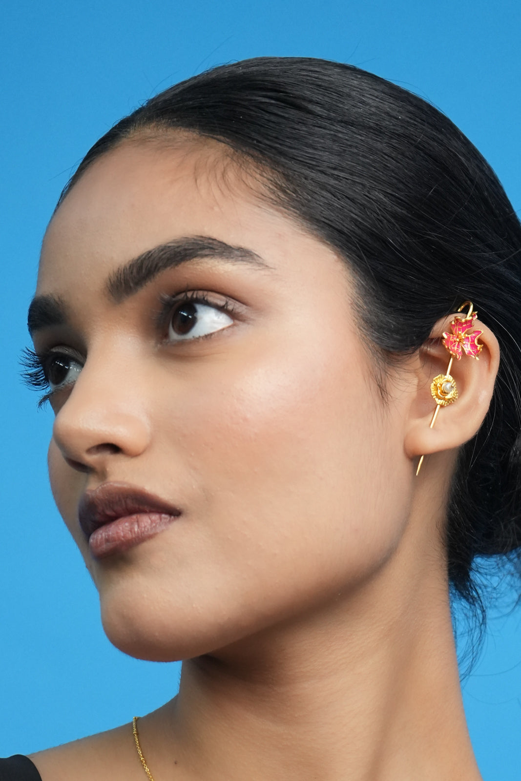 w-25 "Courageous desest rose Earrings