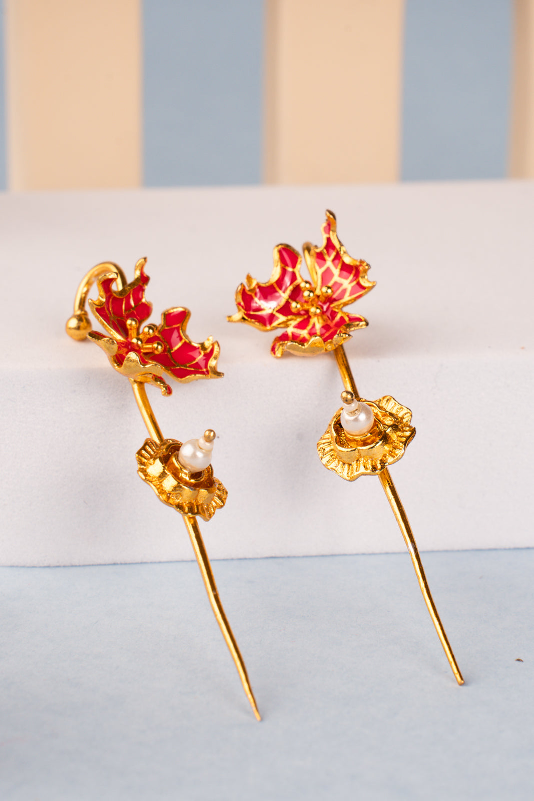 w-25 "Courageous desest rose Earrings