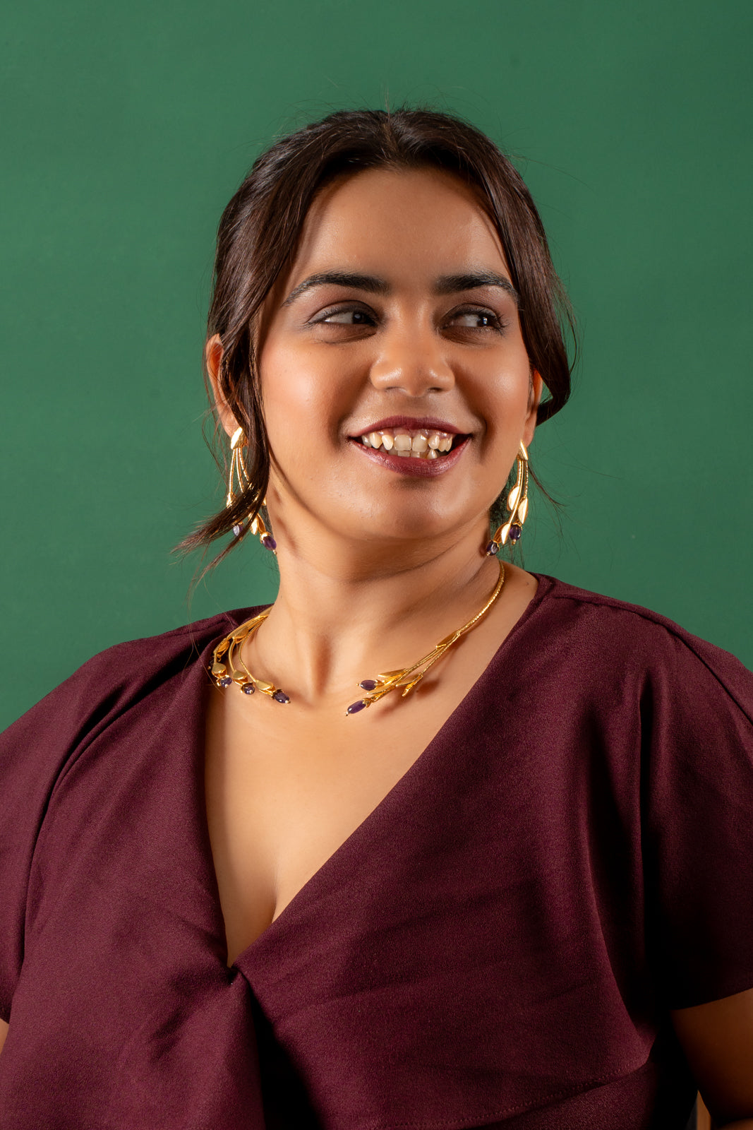 Inaaya Amethyst hasli/collar necklace with earrings, bracelet and ring
