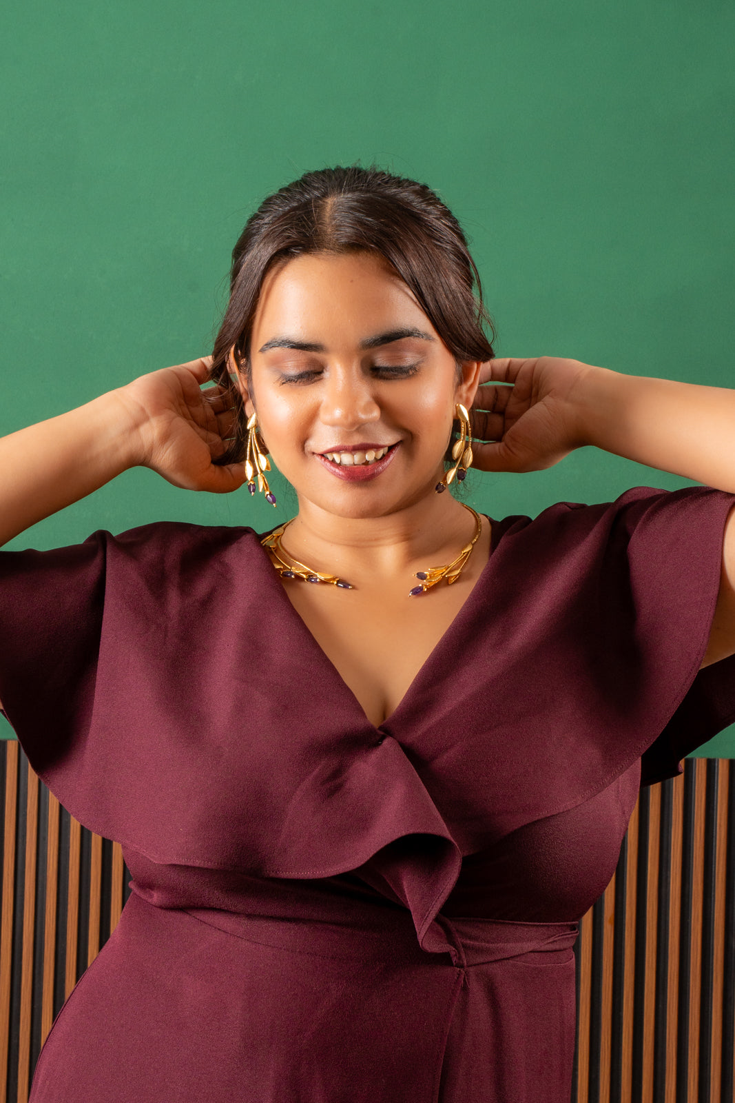 Inaaya Amethyst hasli/collar necklace with earrings, bracelet and ring