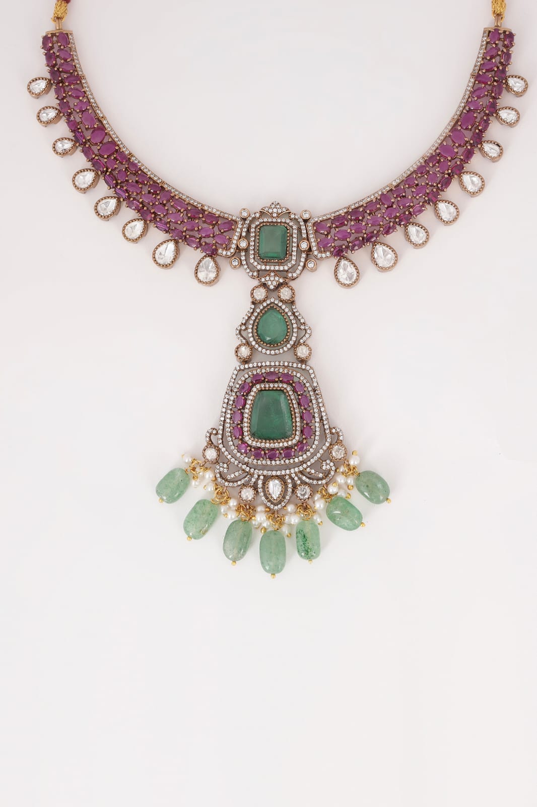 Queen Exclusive collection, Bracelet not included