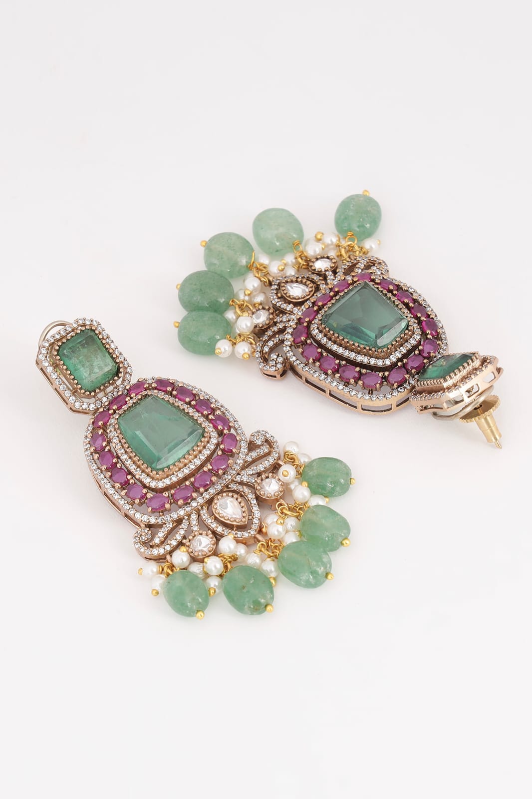 Queen Exclusive collection, Bracelet not included