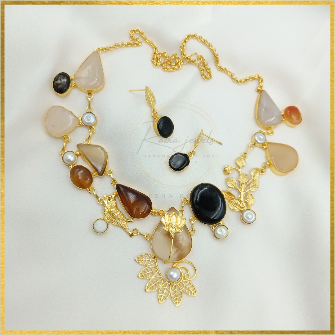 Isma Natural stones Statement Necklace