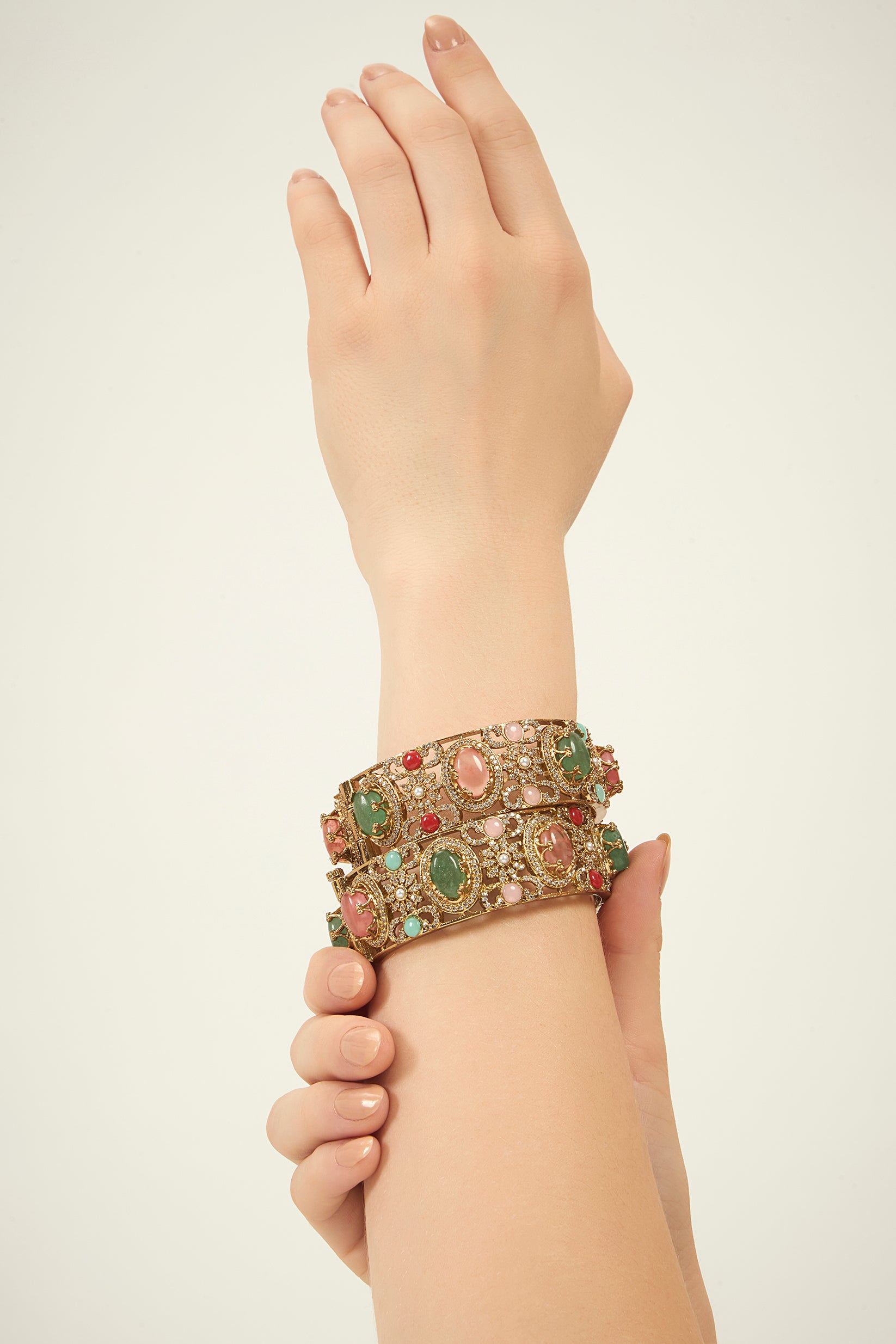 Qainaat 2.6 inches openable bangles