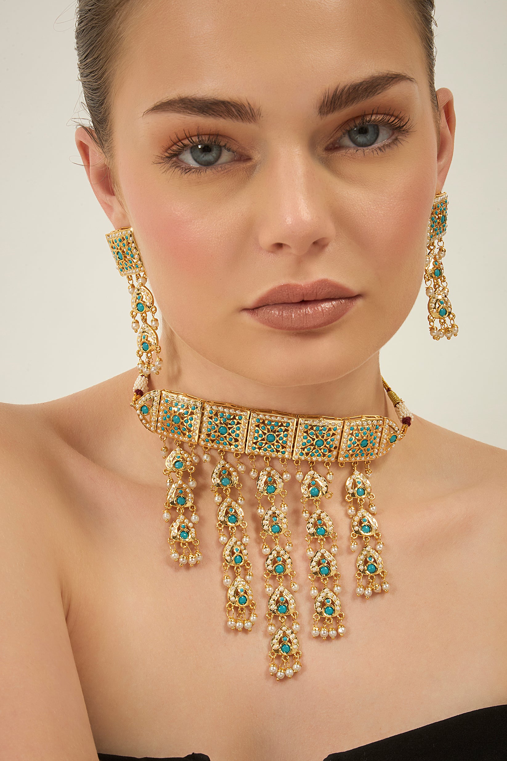 Firozé Noor Choker Set