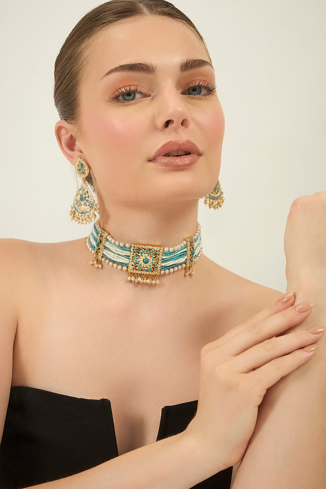 Zarreen Choker Set