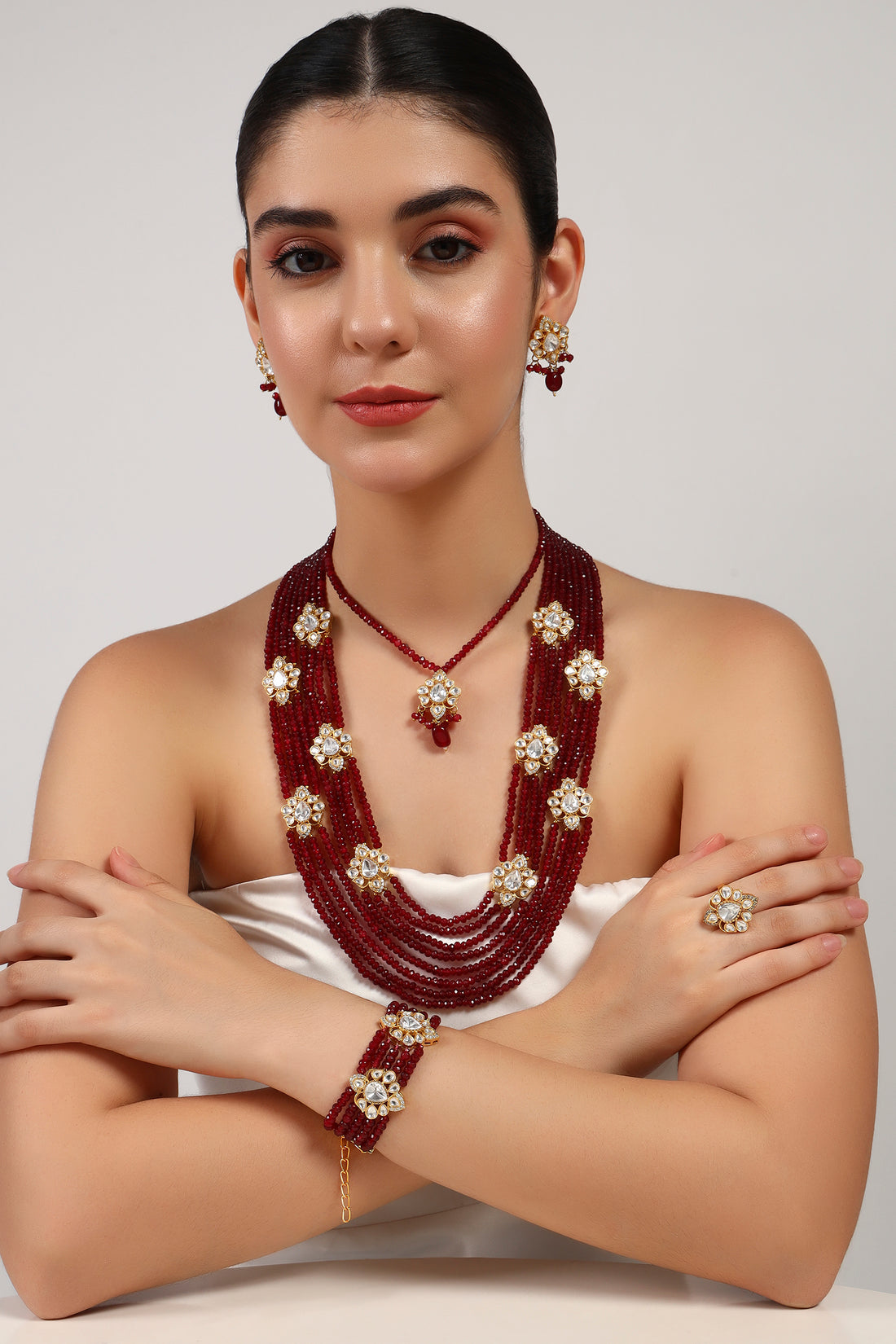 Show is urs combo set with bracelet and ring