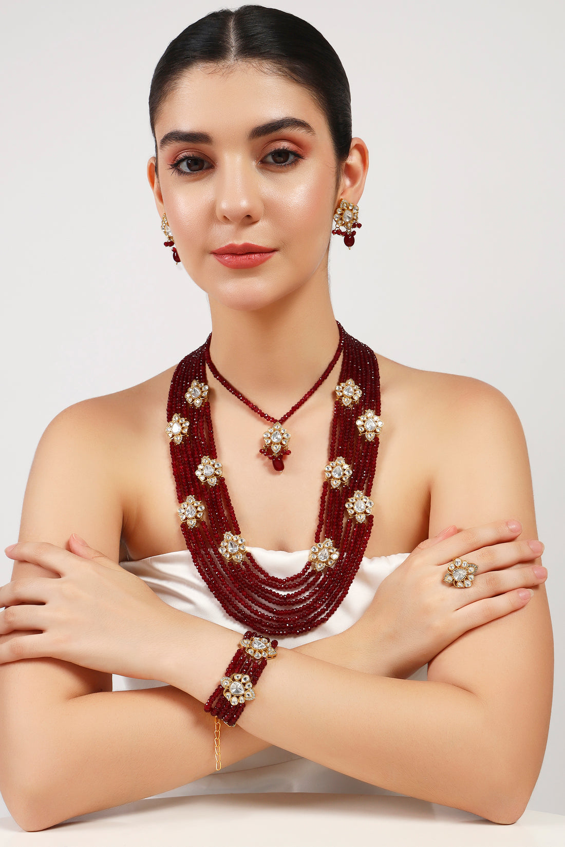 Show is urs combo set with bracelet and ring