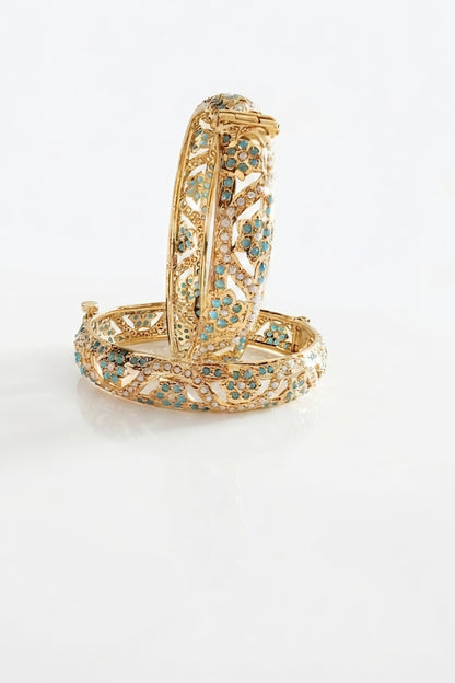 Nilofar,2.6 openable bangles