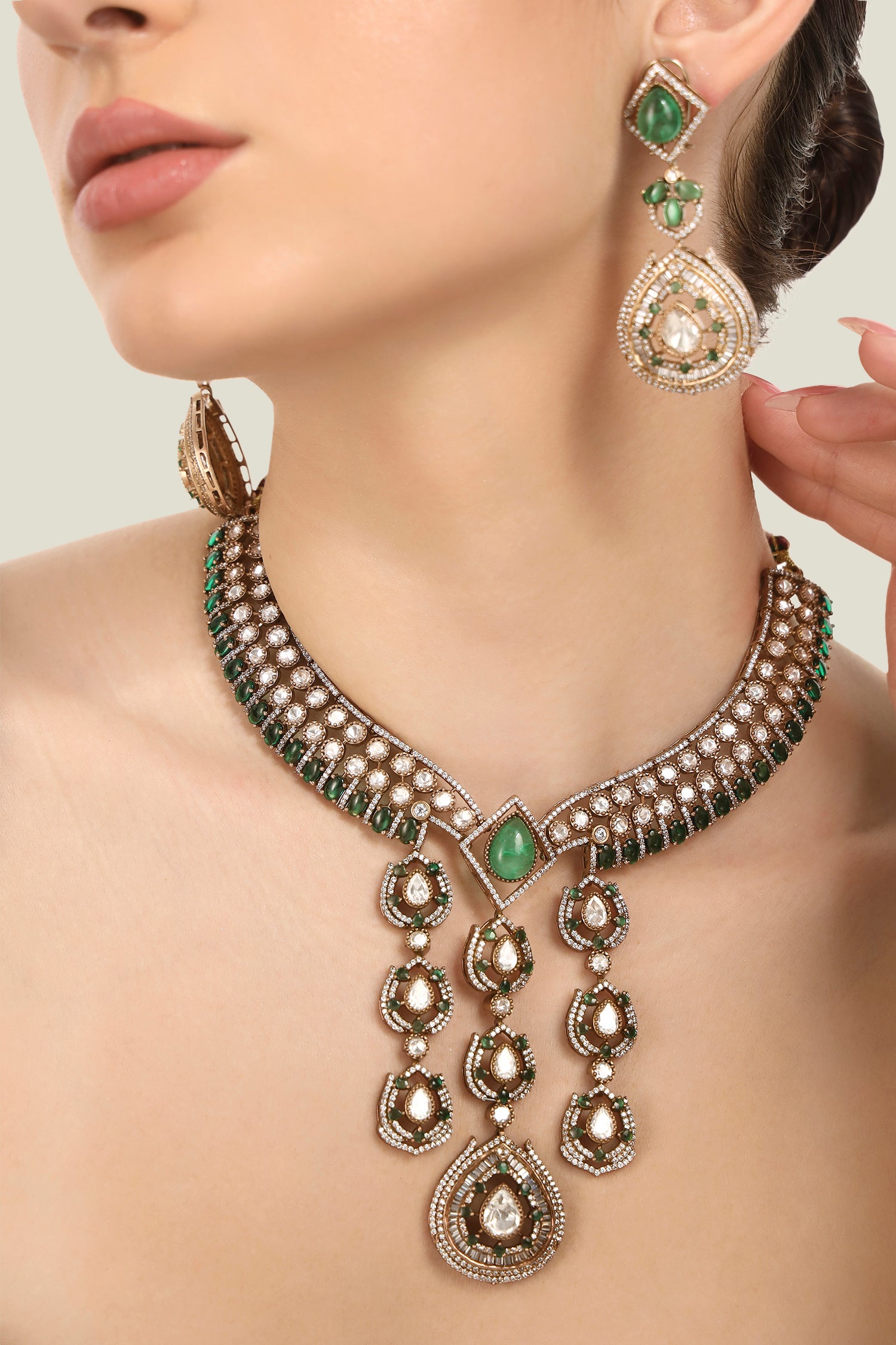 The crown, Exclusive collection