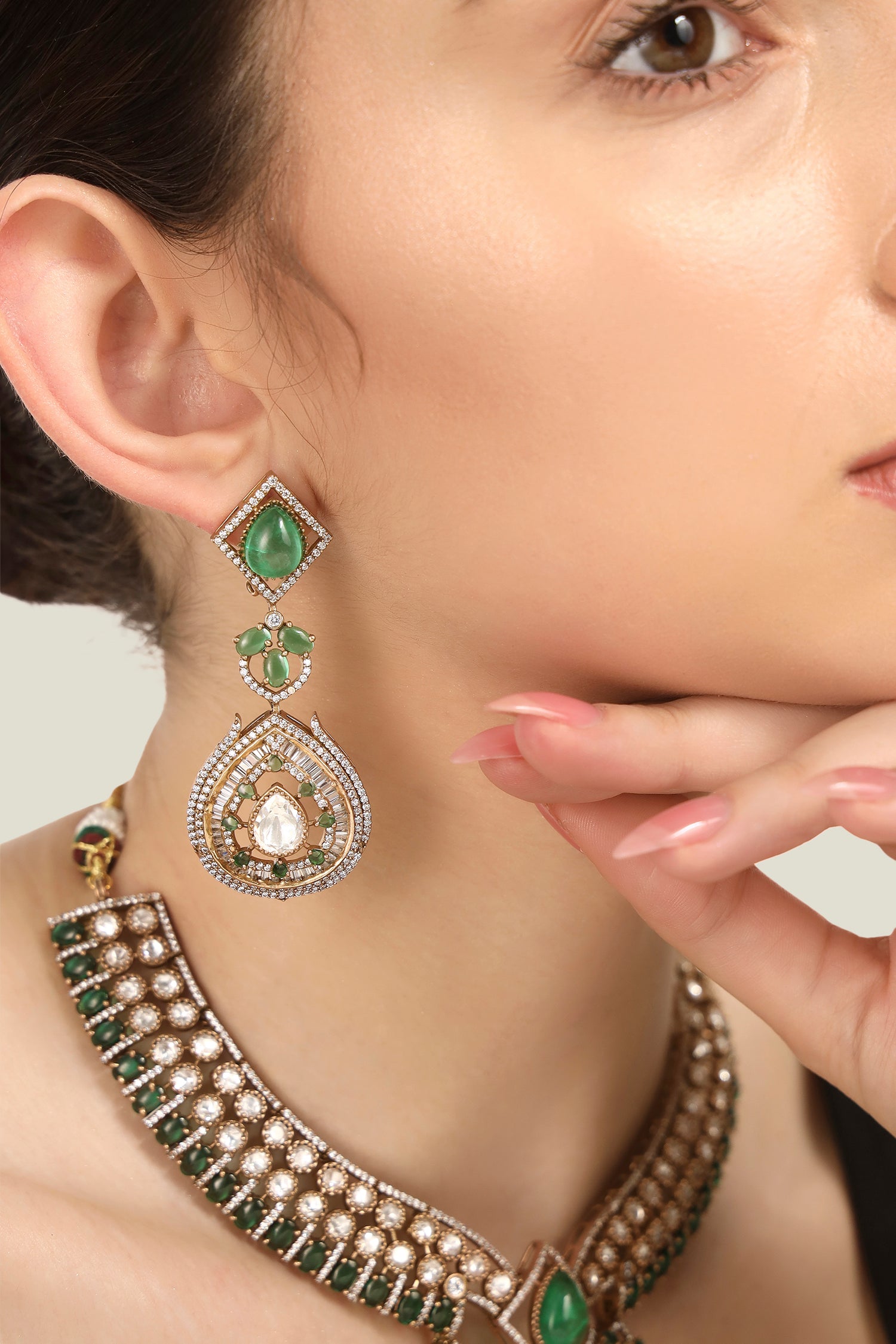 The crown, Exclusive collection