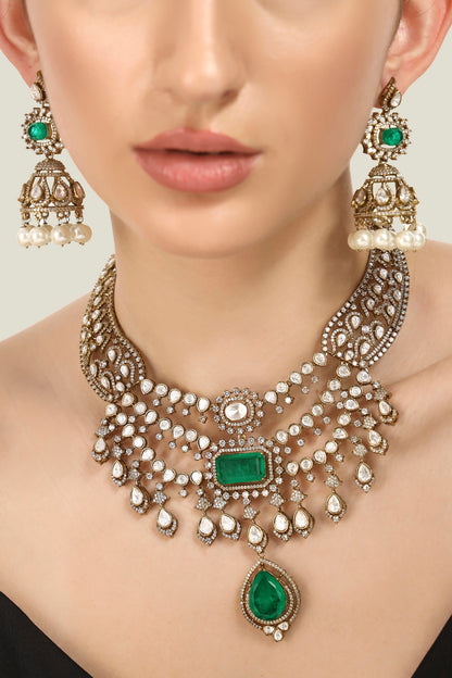 Glitz &amp; Glamorous premium Kundan set with tika