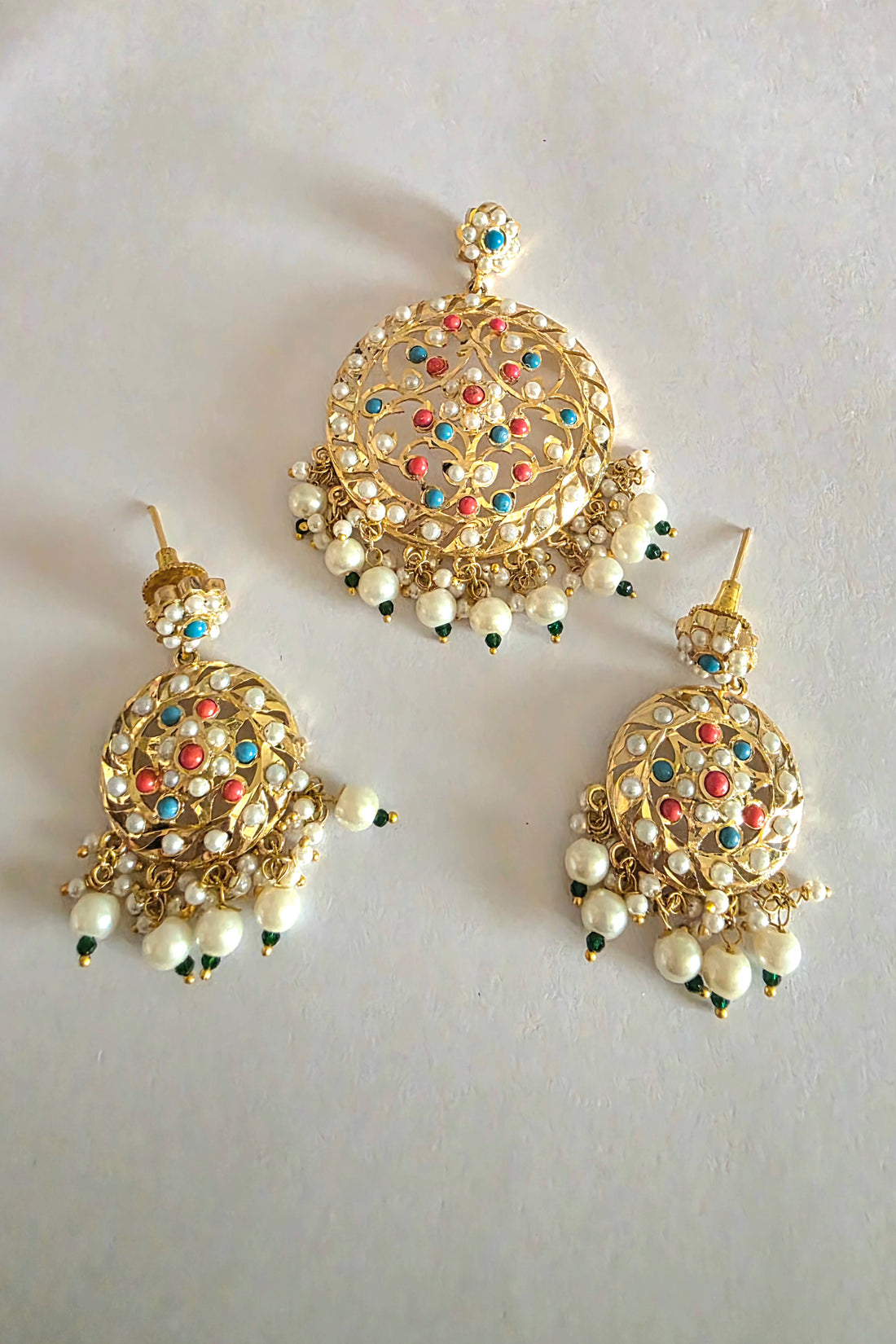 Naaz coral pendant set