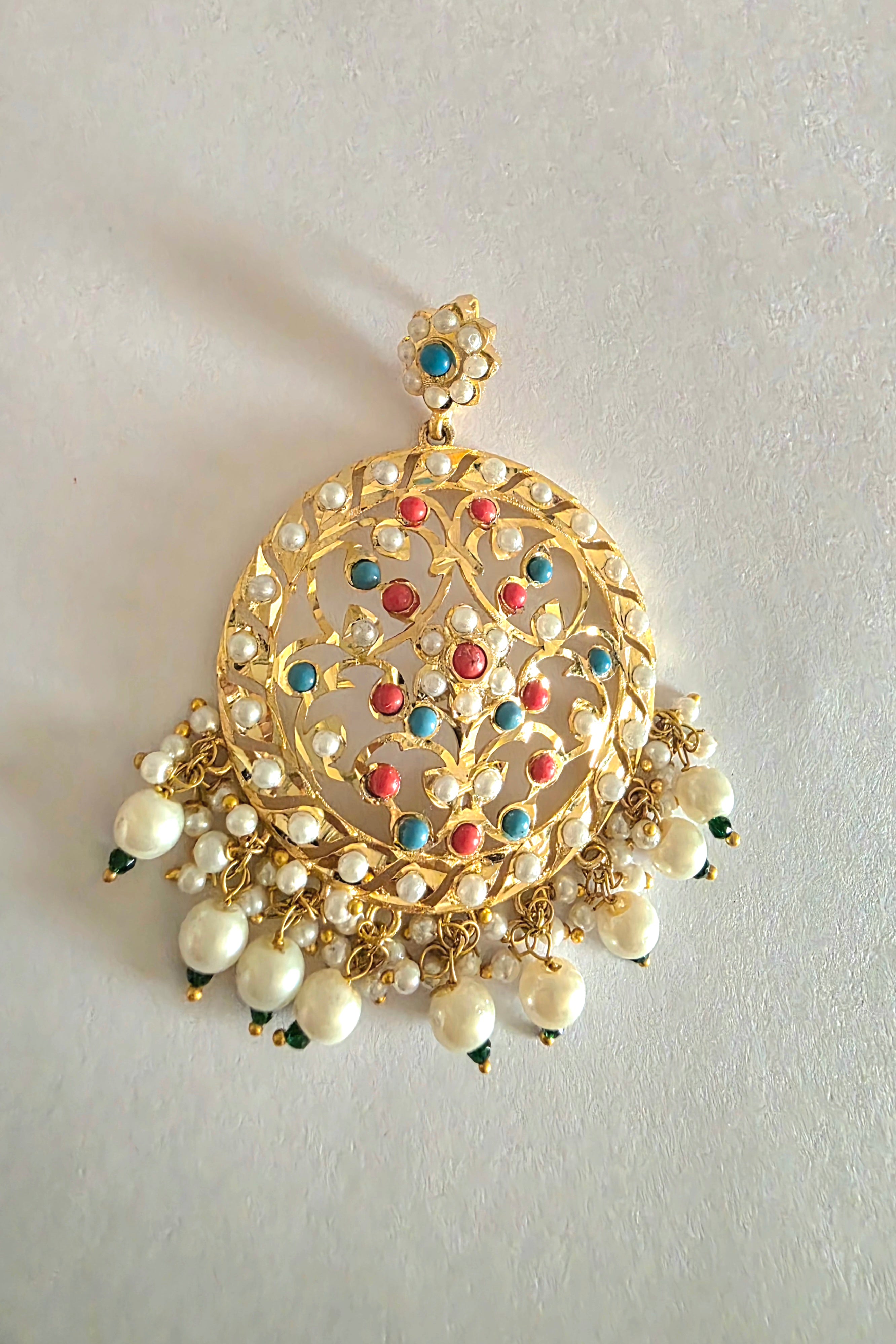 Naaz coral pendant set