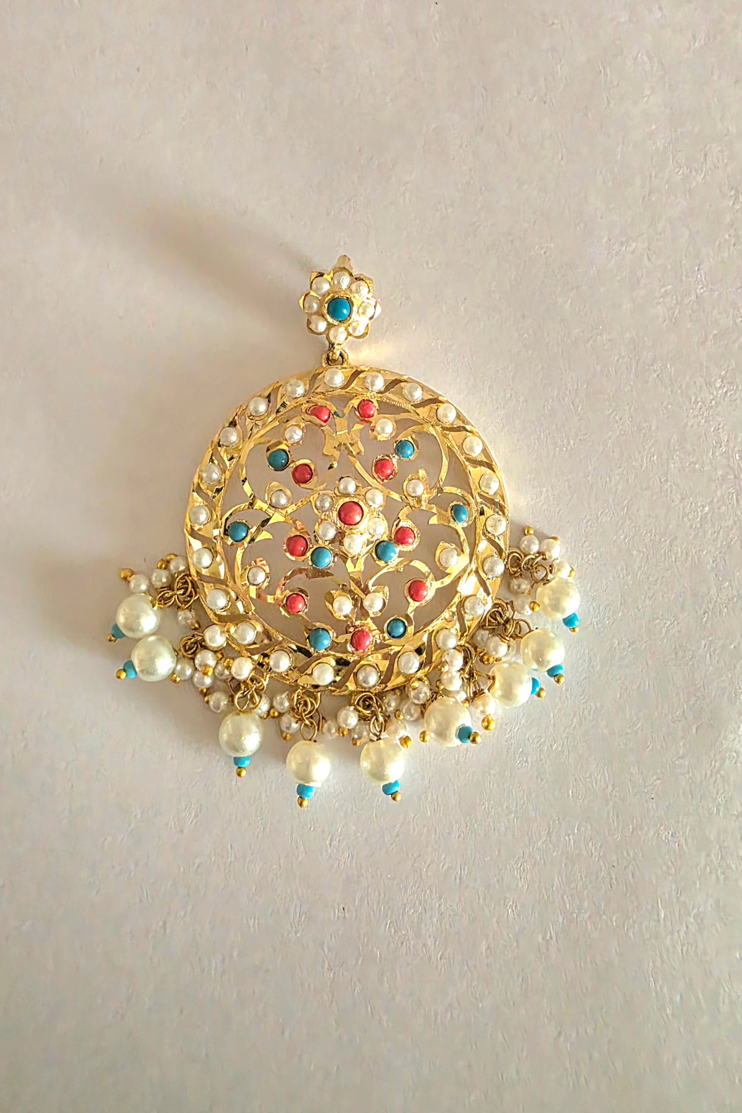 Naaz pendant set