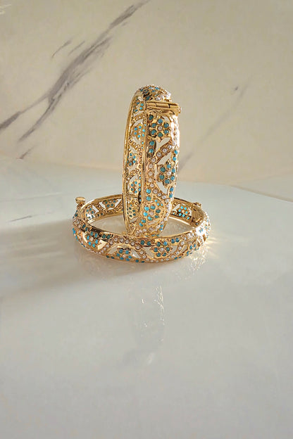 Nilofar,2.6 openable bangles