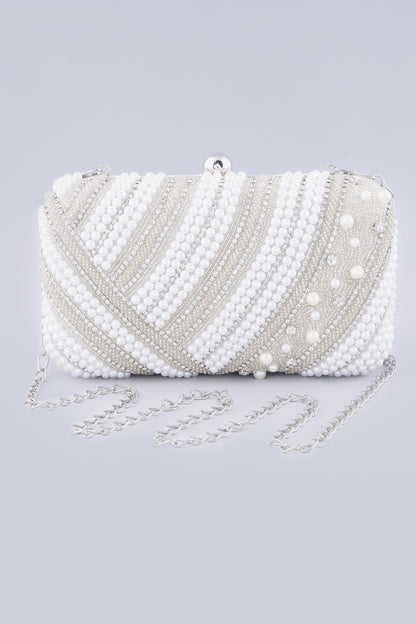 Naisha pearl white silver clutch