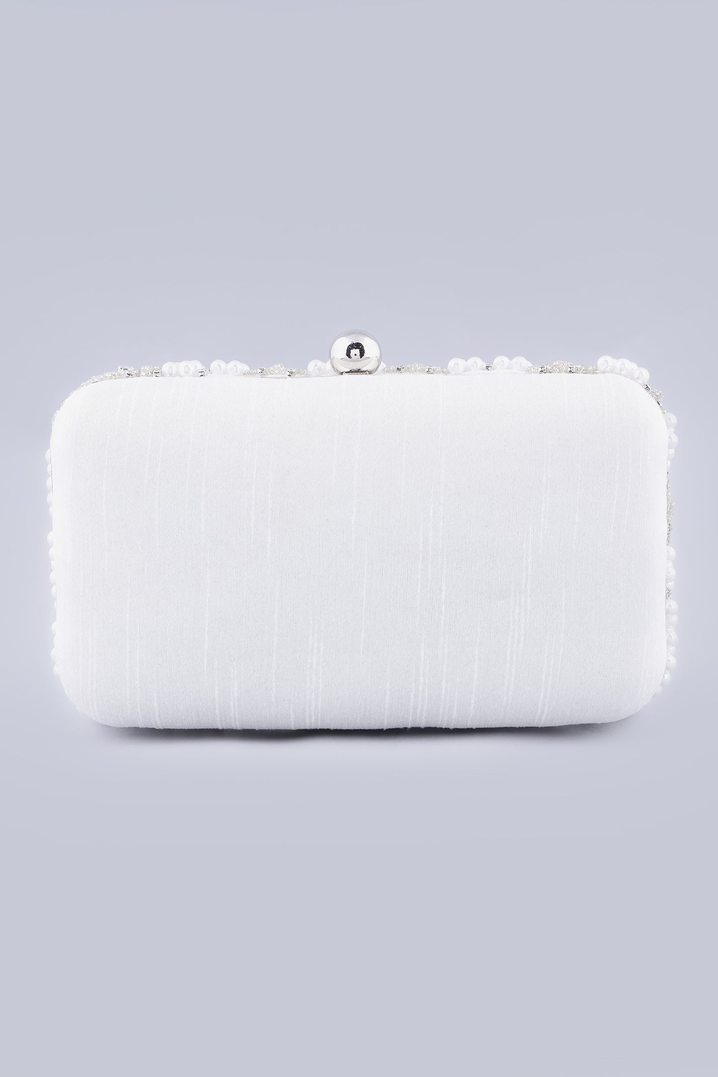 Naisha pearl white silver clutch