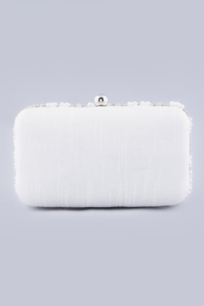 Naisha pearl white silver clutch