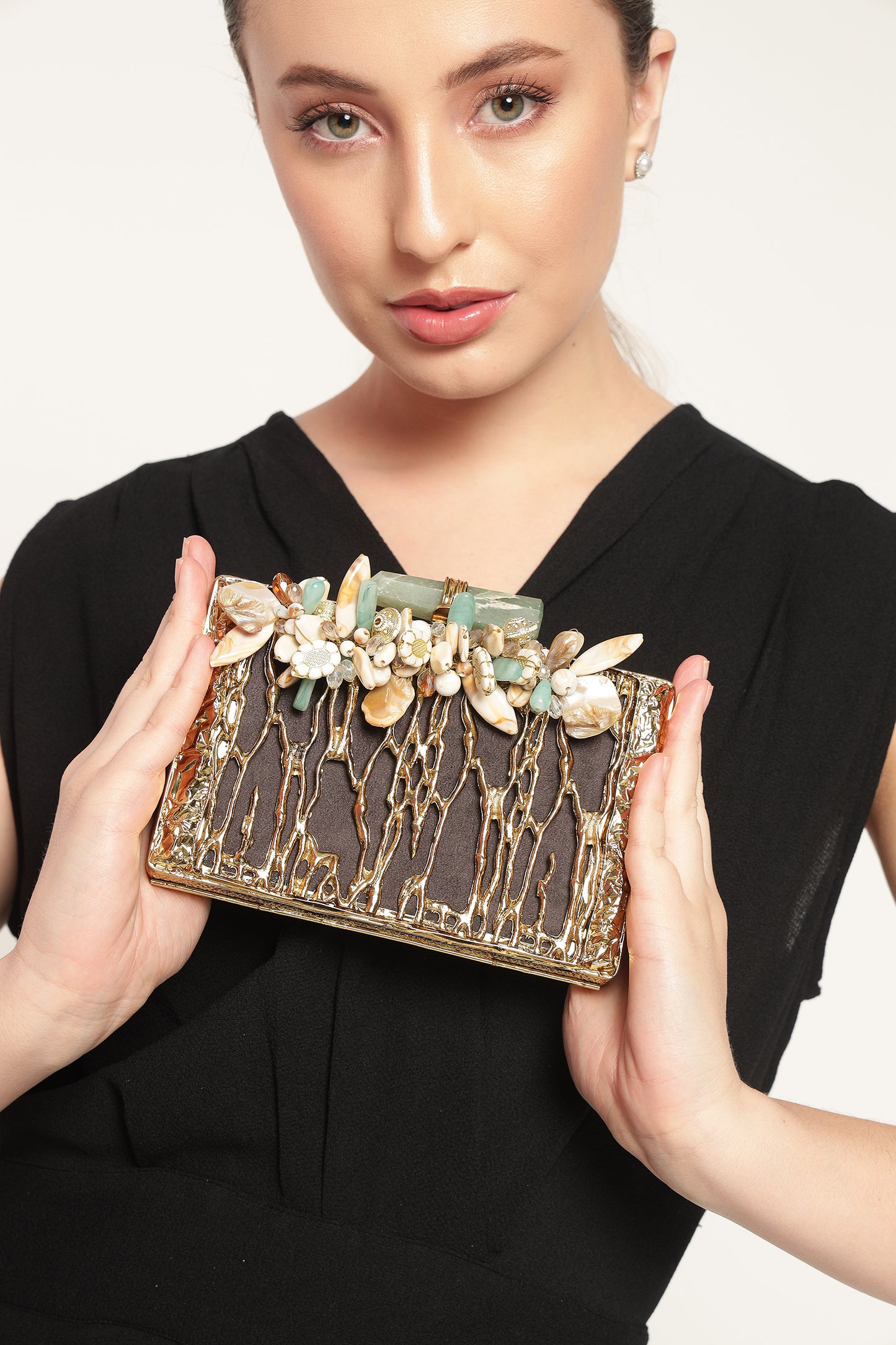 Tanaz statement clutch