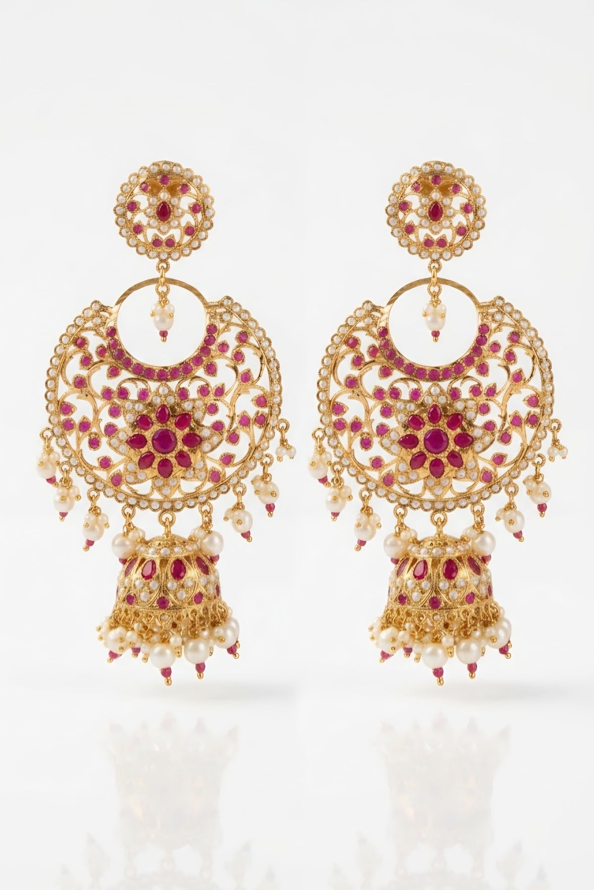 Gulabi chandbali
