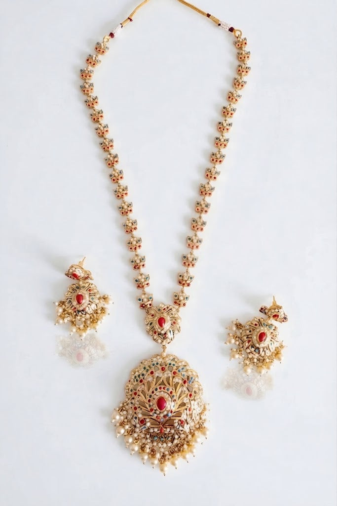 Kahkashaan long set