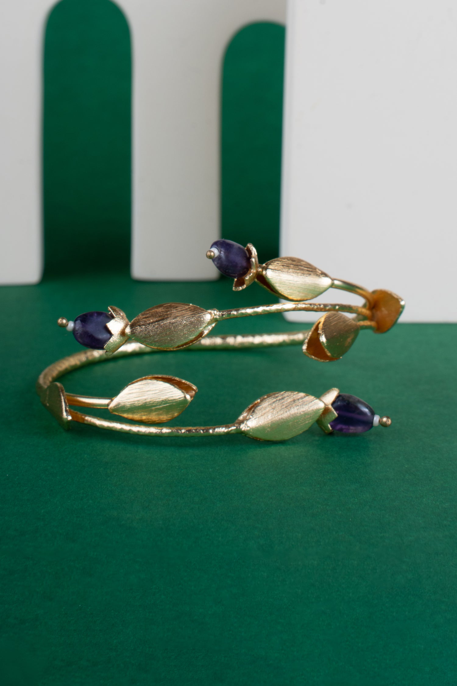 Inaaya Amethyst Openable Bracelet