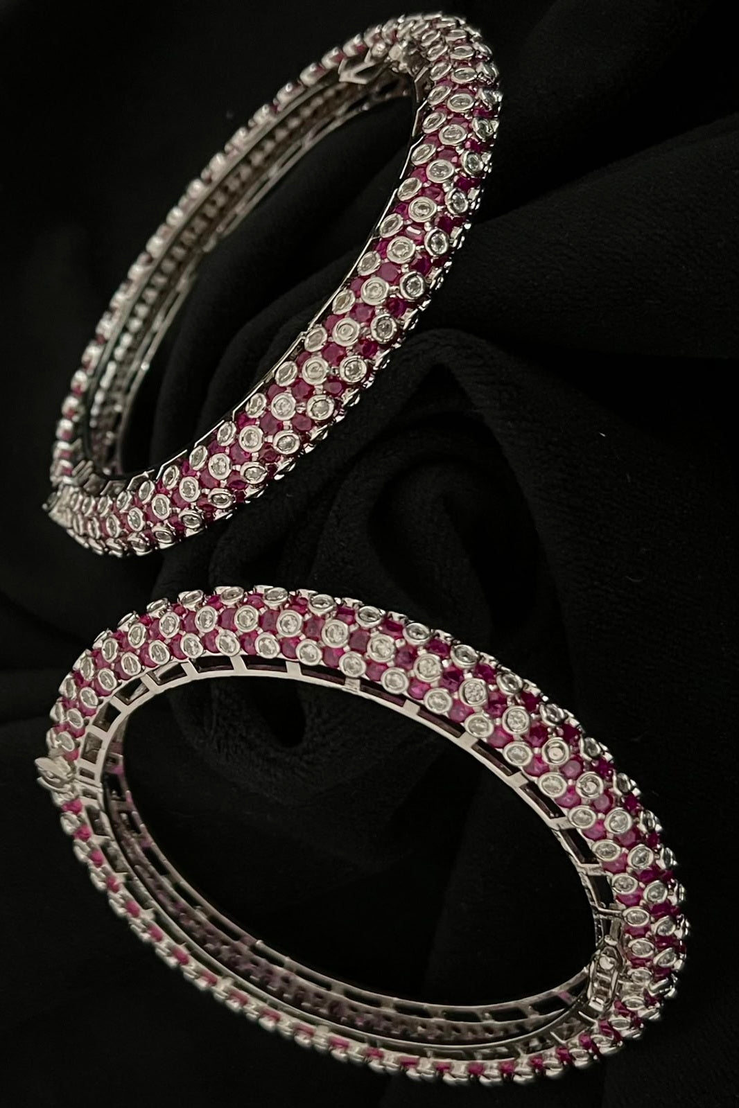 Rukhsar,2.6 inches openable