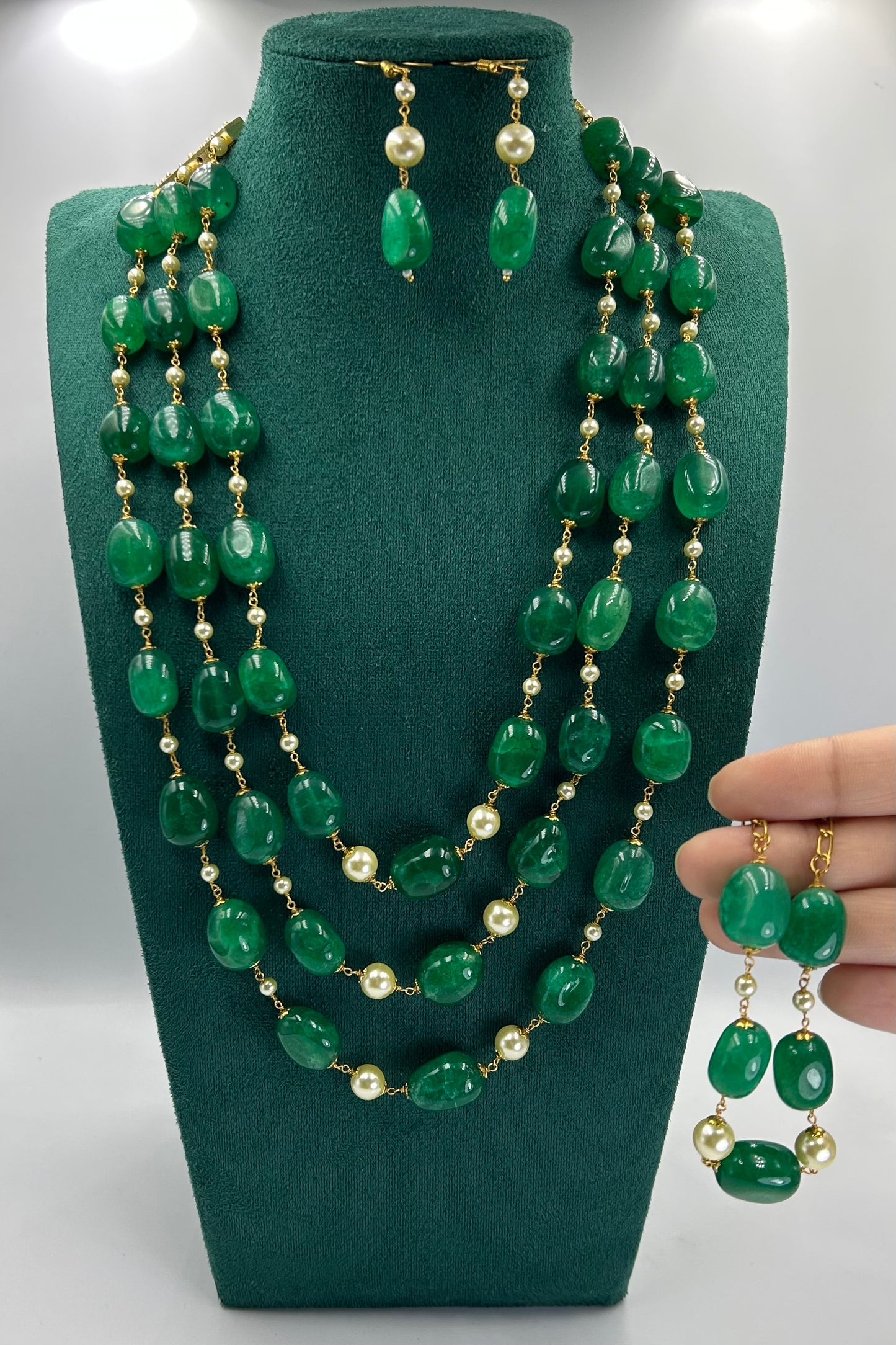 Nazakat Semi Precious Emerald Green statement set