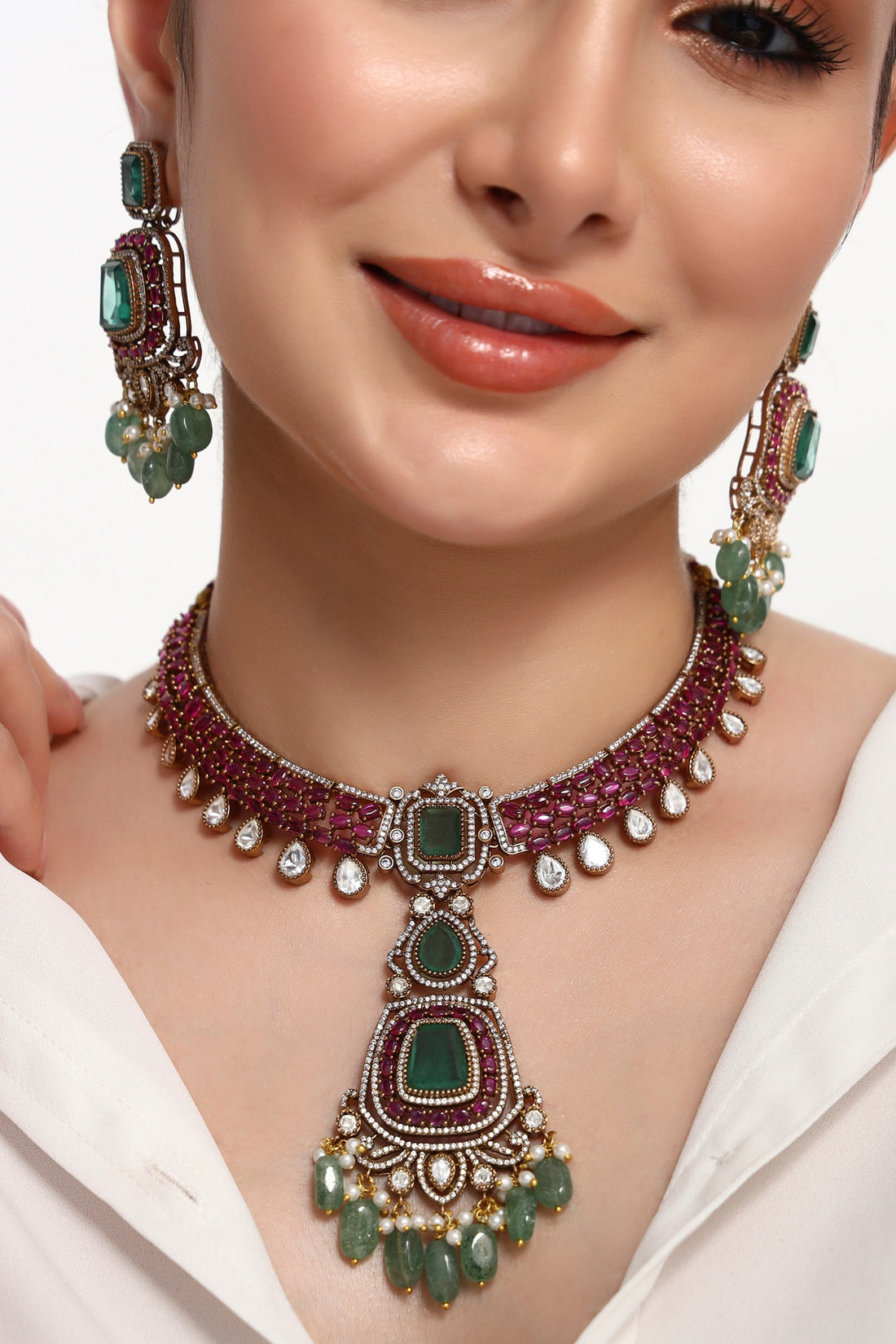 Queen Exclusive collection, Bracelet not included