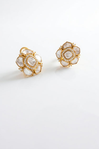 Husn moissanite studs