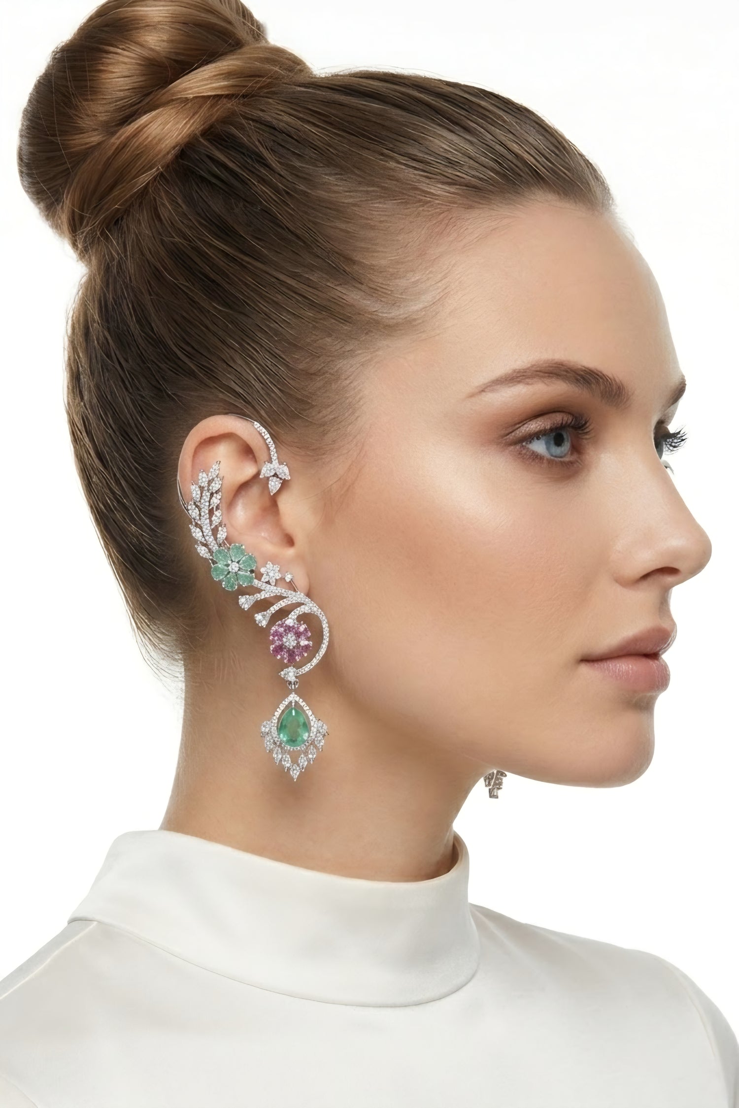 Queen in me earcuff,PRE ORDER DELIVERY AFTER 15 DAYS