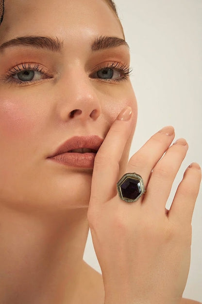 Amira adjustable ring