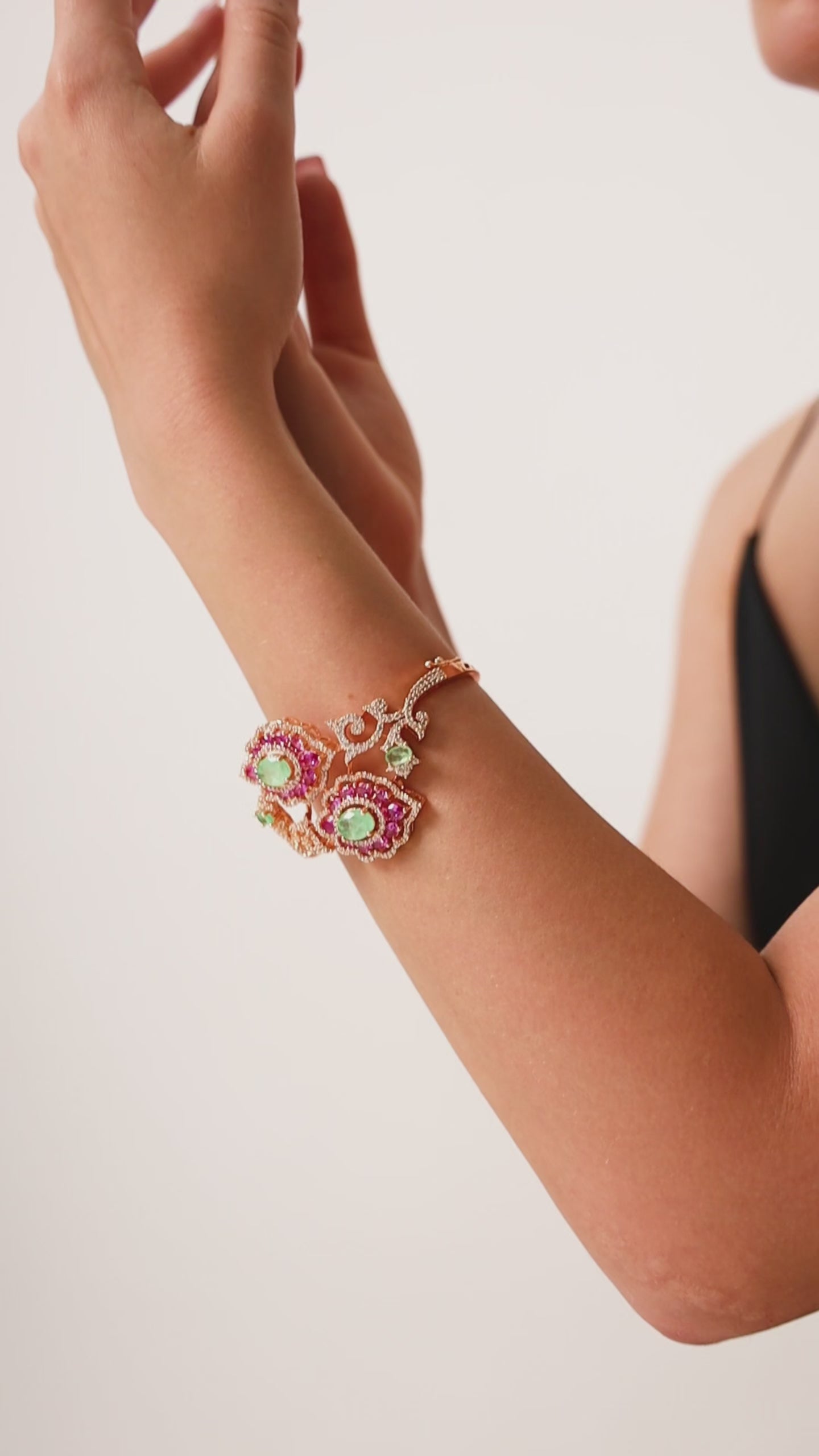 Zahra bracelet,2.5 openable