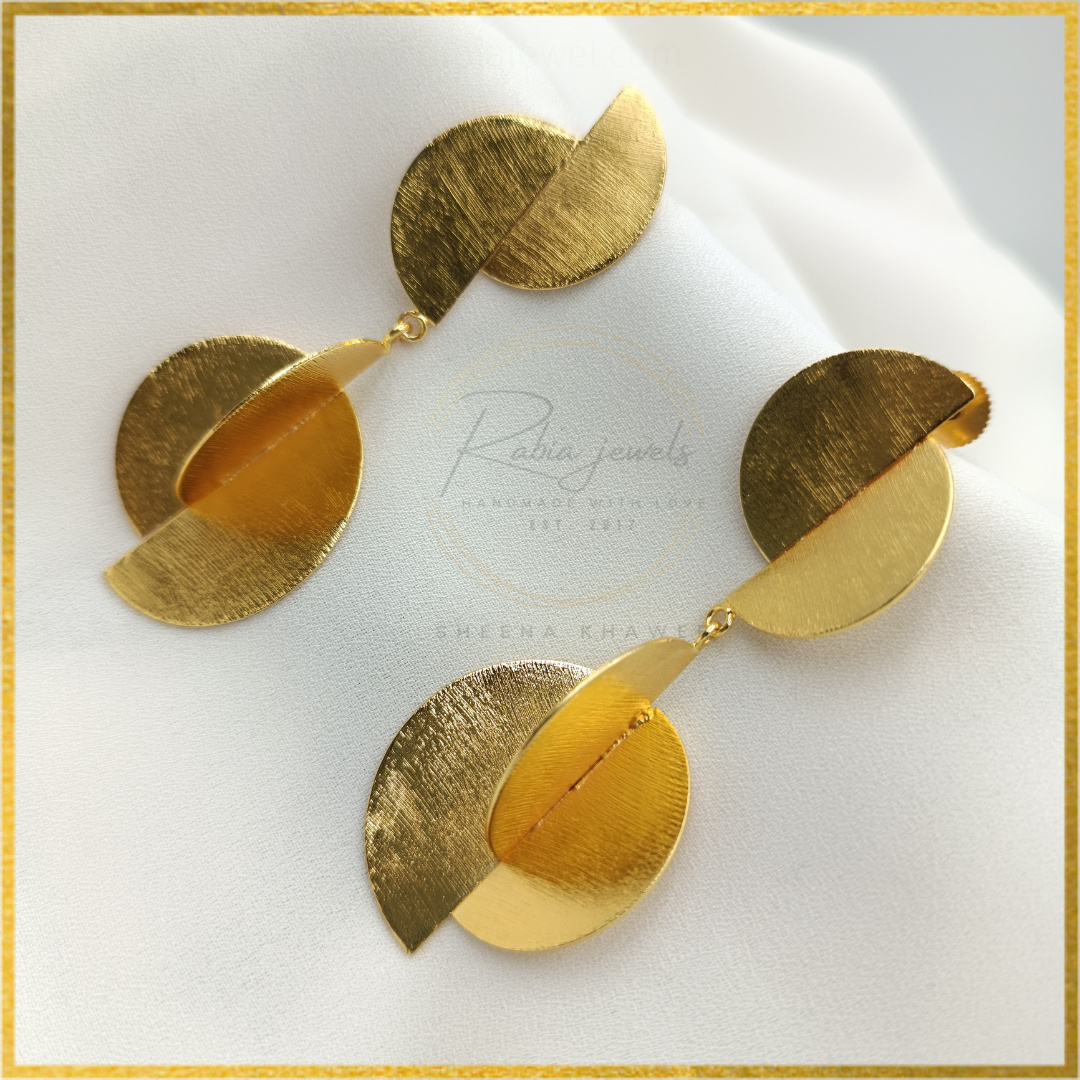 Crescent Cut Gold Drops